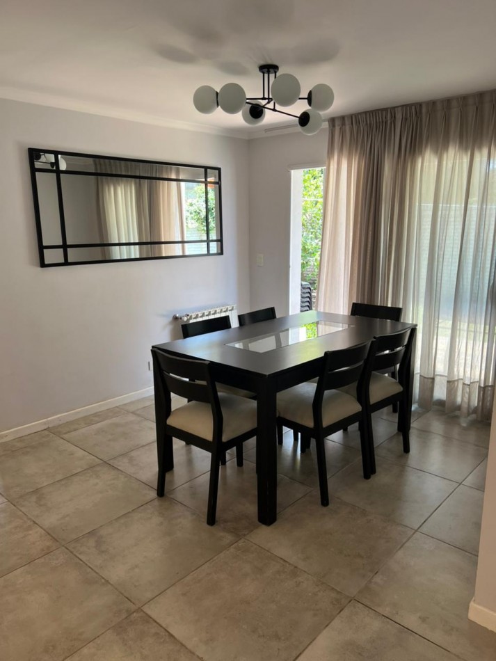 Casa 4 ambientes en La Florida