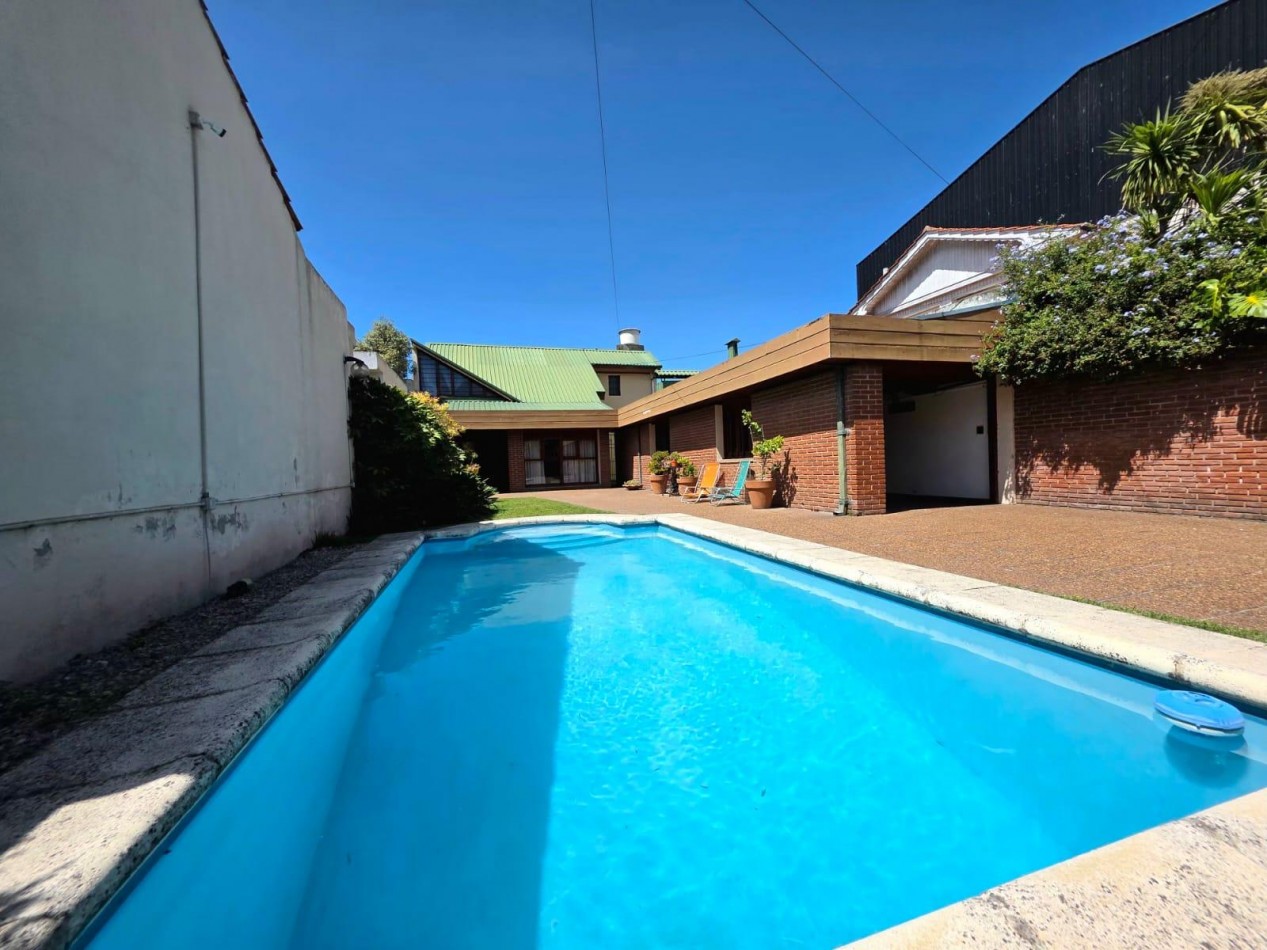 CASA BARRIO PARQUE LURO