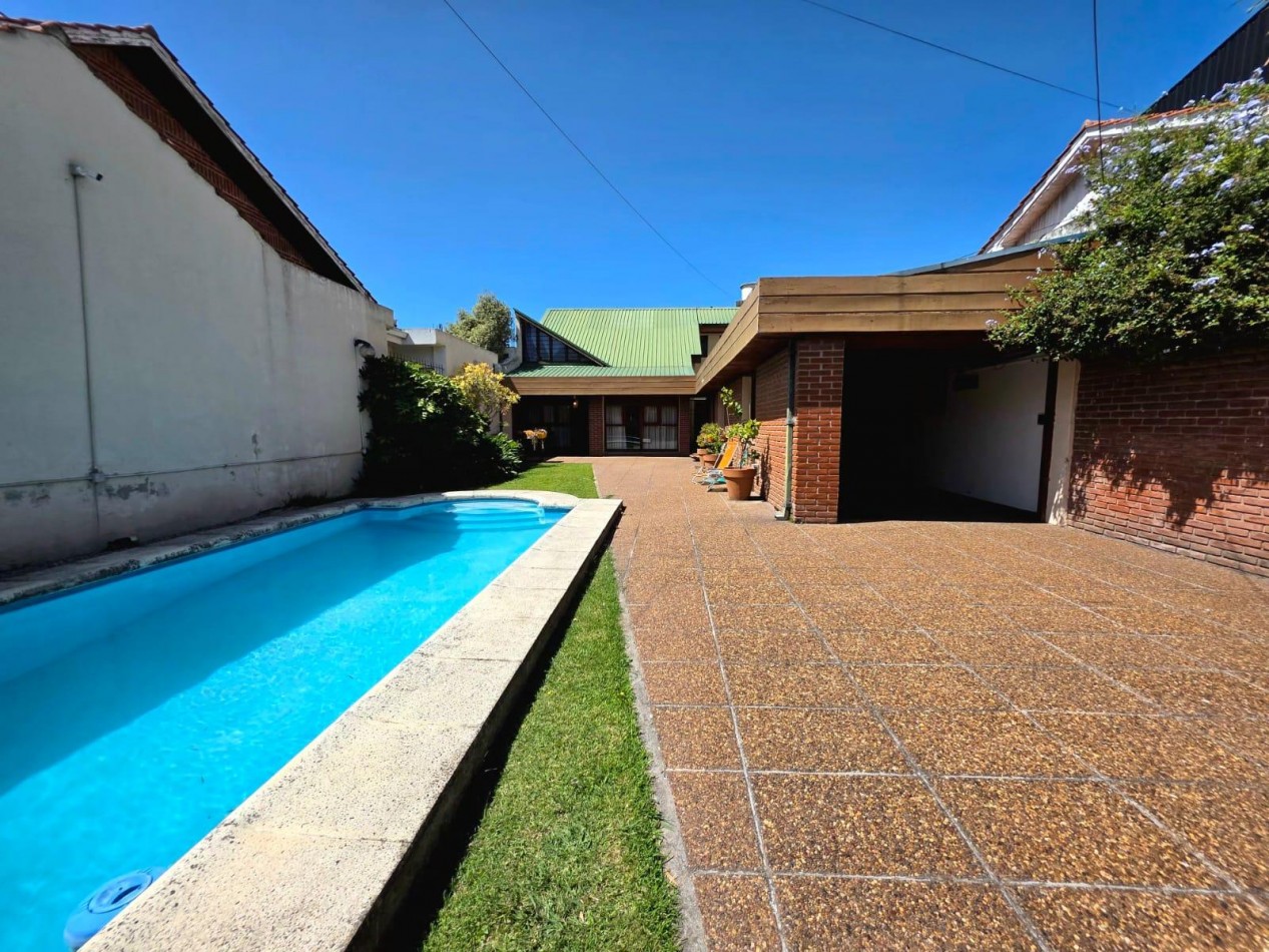 CASA BARRIO PARQUE LURO