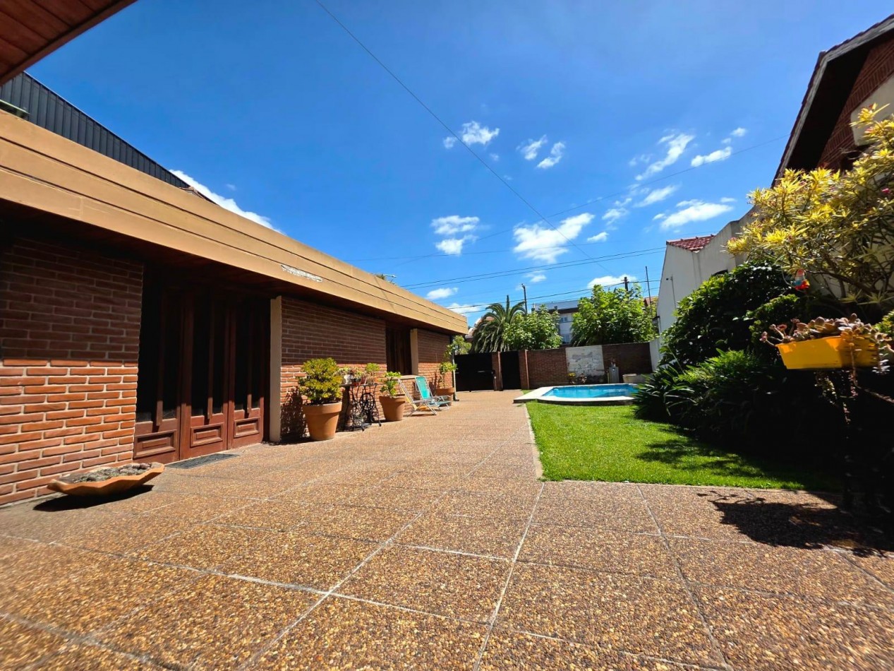 CASA BARRIO PARQUE LURO