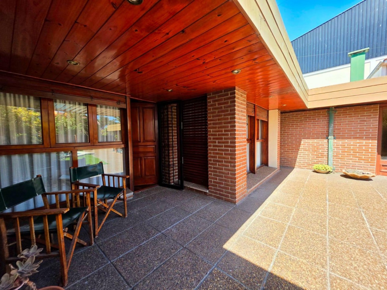 CASA BARRIO PARQUE LURO