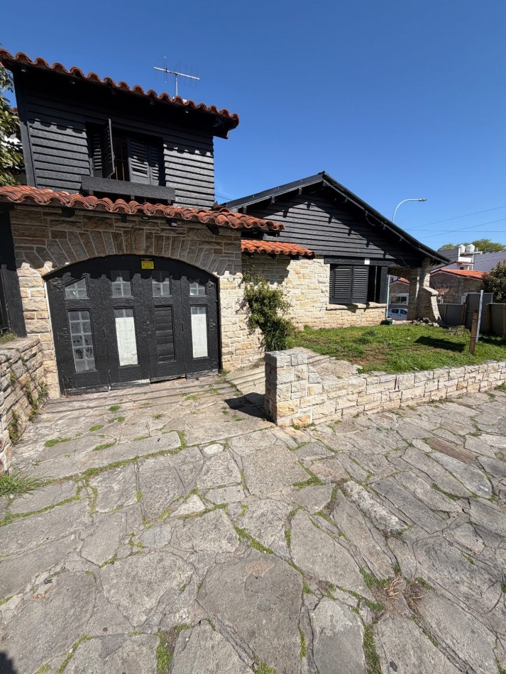 ALQUILER CHALET 4 AMBIENTES • ZONA GUEMES
