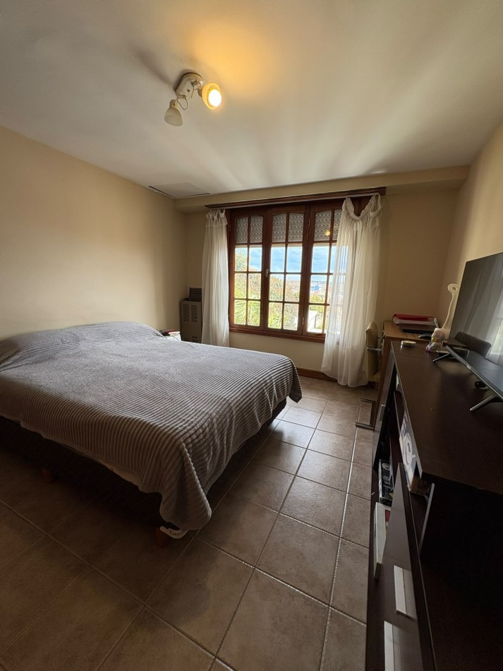 Duplex 4 ambientes. Barrio San Carlos