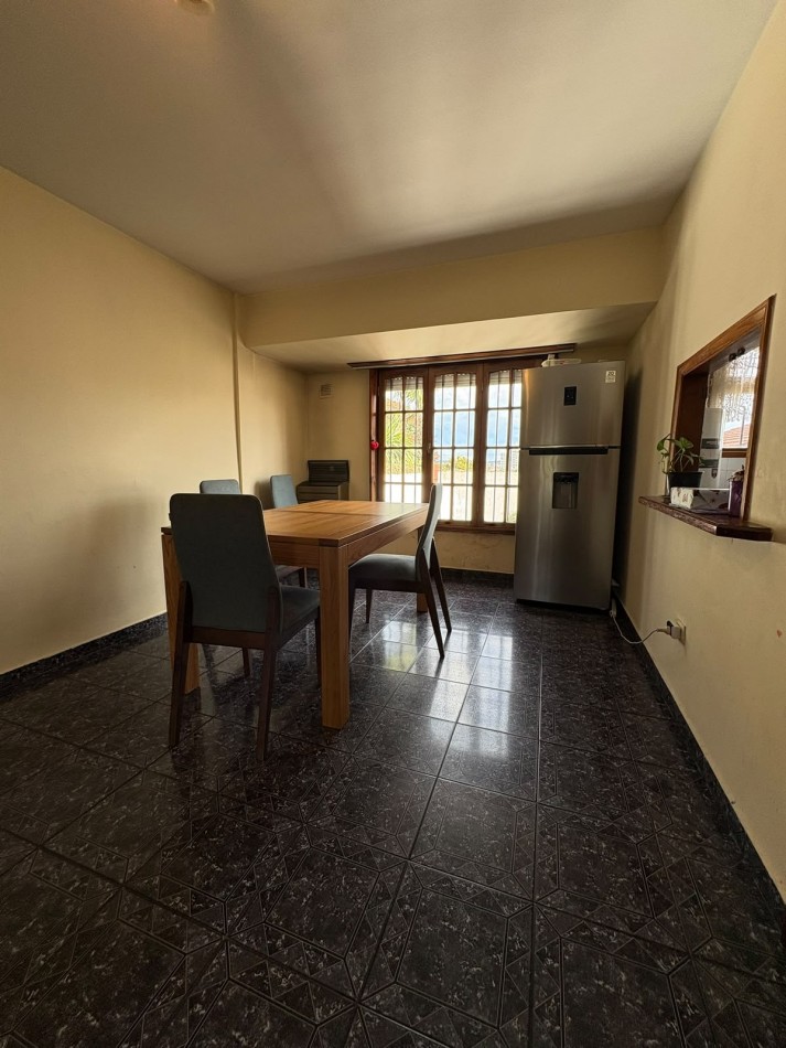 Duplex 4 ambientes. Barrio San Carlos
