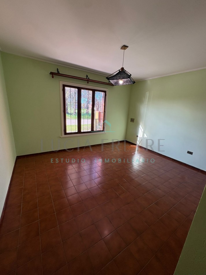 CASA EN VENTA 4 AMB