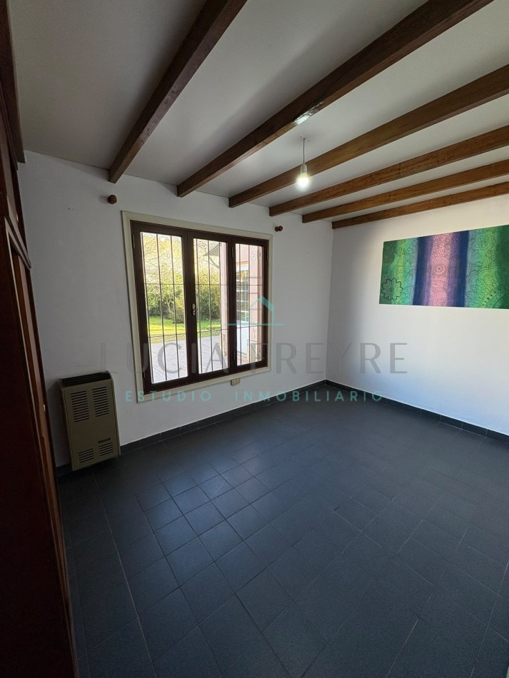 CASA EN VENTA 4 AMB