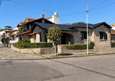 ALQUILER CHALET 4 AMBIENTES • ZONA GUEMES